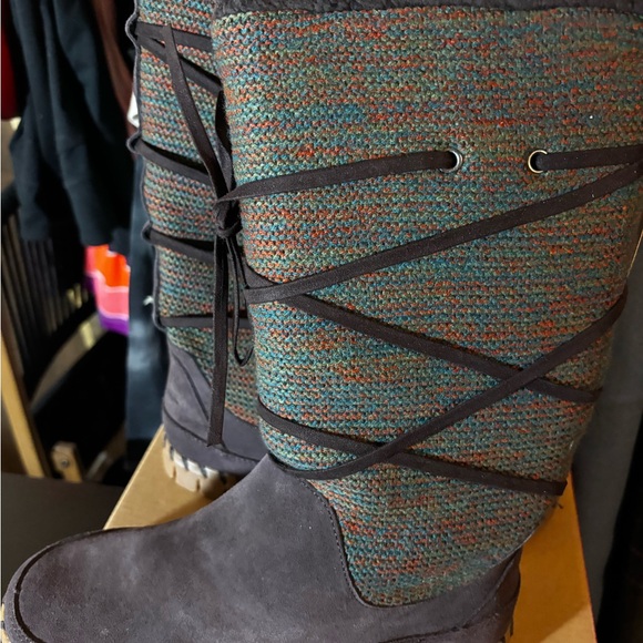 Muk Luks Brown and Multicolor Winter Boots - Picture 5 of 5